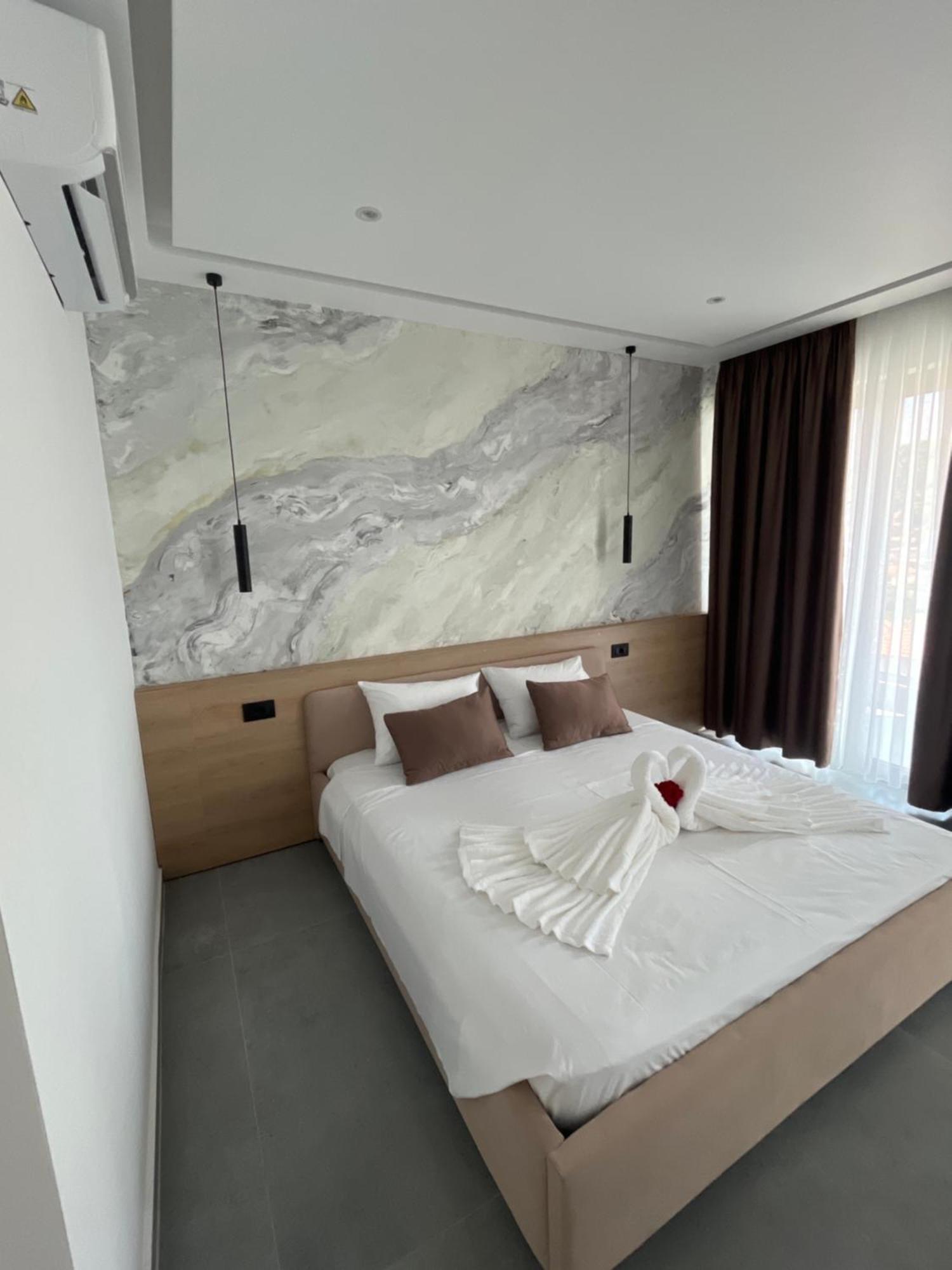 Sun George Bed & Breakfast ฮีมาเรอ ภายนอก รูปภาพ