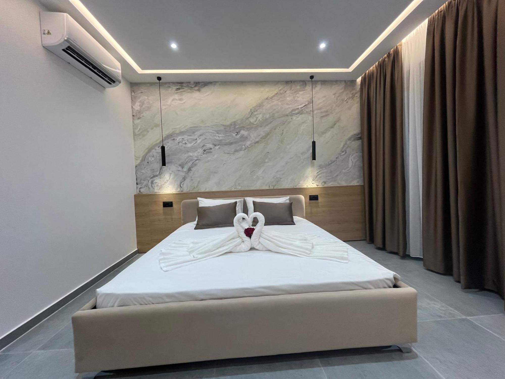 Sun George Bed & Breakfast ฮีมาเรอ ภายนอก รูปภาพ